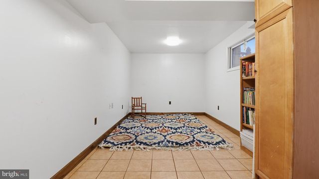 7607 BURNSIDE CT, Falls Church, VA 22043