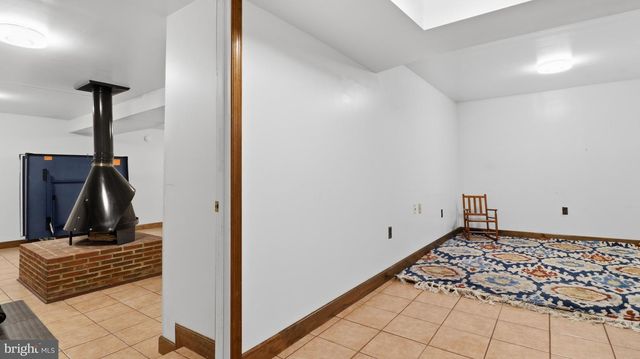 7607 BURNSIDE CT, Falls Church, VA 22043