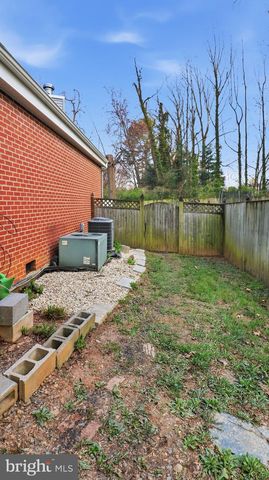 7607 BURNSIDE CT, Falls Church, VA 22043