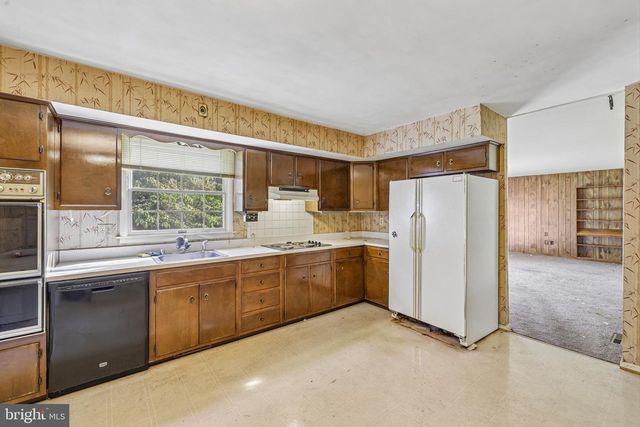 9707 HOLLOWOOD CT, Ellicott City, MD 21042