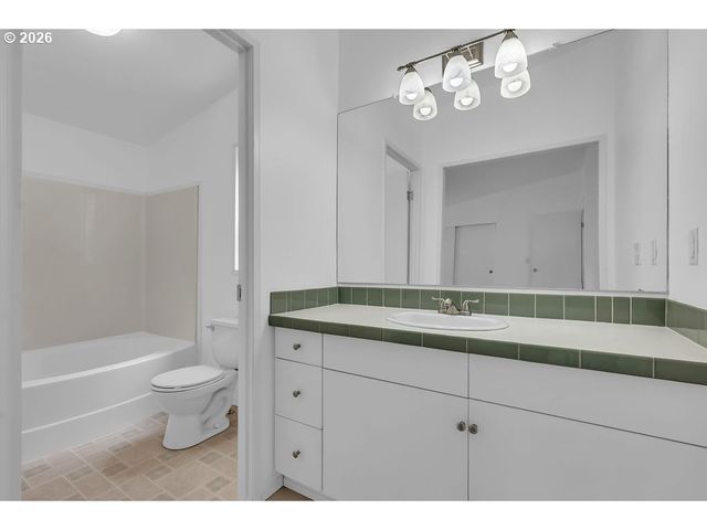 6900 Sw 195TH Ave 168, Beaverton, OR 97007