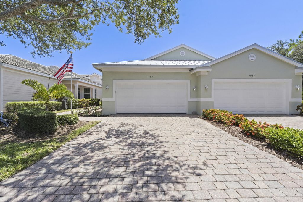 4681 SE Bridgetown Court, Stuart, FL 34997