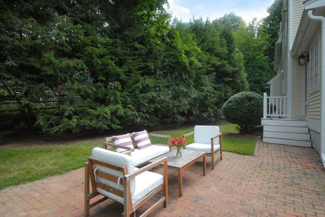 100 Barretts Mill Rd., Concord, MA 01742