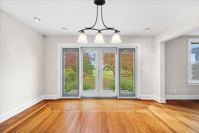 28 Palmer Neck Road, Stonington, CT 06379