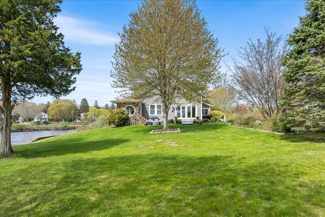 28 Palmer Neck Road, Stonington, CT 06379