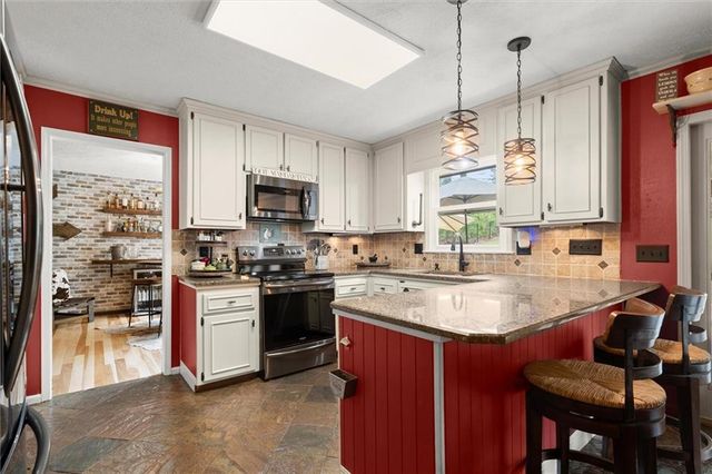 1003 Knotts Pointe Drive, Woodstock, GA 30188