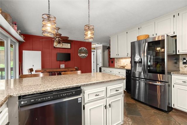 1003 Knotts Pointe Drive, Woodstock, GA 30188