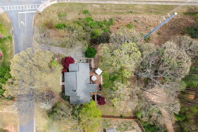 1003 Knotts Pointe Drive, Woodstock, GA 30188