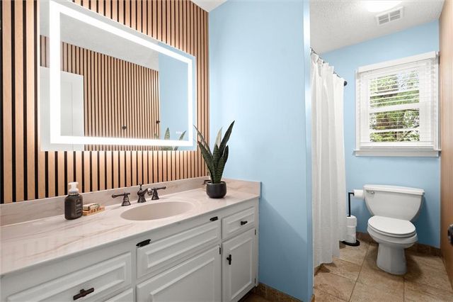 1003 Knotts Pointe Drive, Woodstock, GA 30188