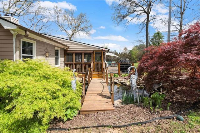 1003 Knotts Pointe Drive, Woodstock, GA 30188