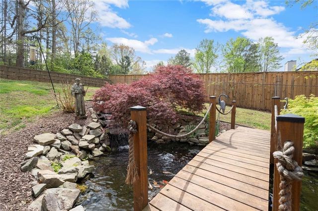 1003 Knotts Pointe Drive, Woodstock, GA 30188