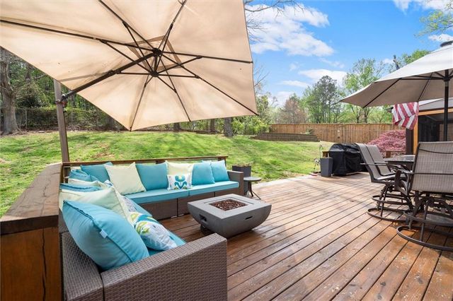 1003 Knotts Pointe Drive, Woodstock, GA 30188