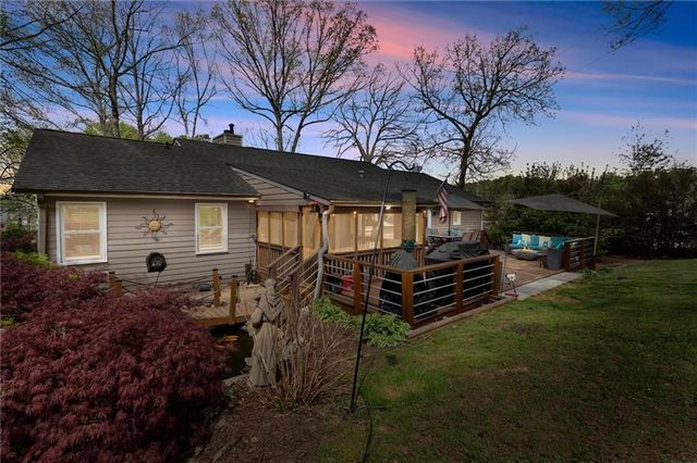 1003 Knotts Pointe Drive, Woodstock, GA 30188