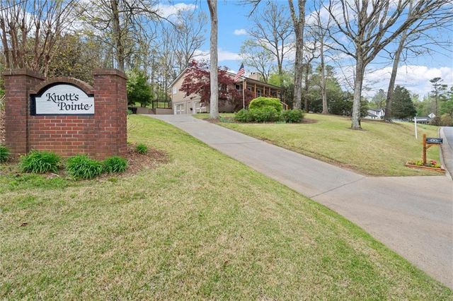 1003 Knotts Pointe Drive, Woodstock, GA 30188