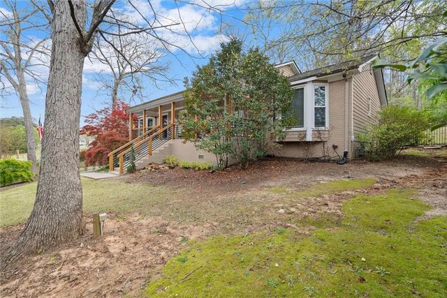 1003 Knotts Pointe Drive, Woodstock, GA 30188