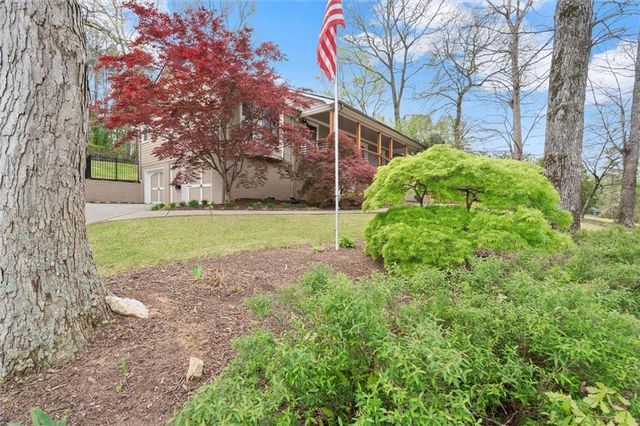 1003 Knotts Pointe Drive, Woodstock, GA 30188