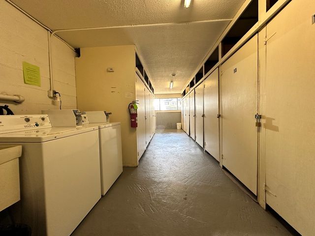 73 Charlesbank Rd 306, Newton, MA 02458