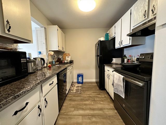 73 Charlesbank Rd 306, Newton, MA 02458