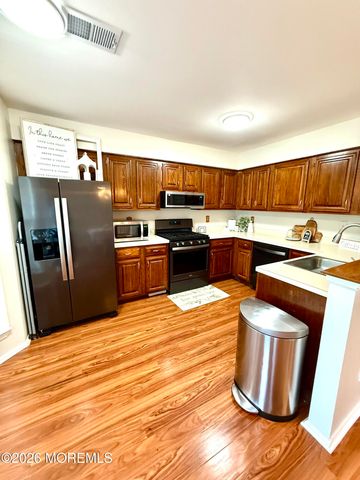 272 Sugar Maple Court, Howell, NJ 07731