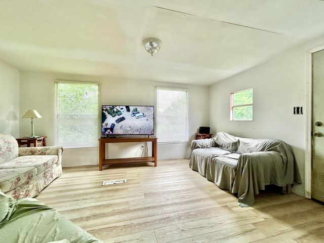 1366 Old Waynesburg Road, Eubank, KY 42567