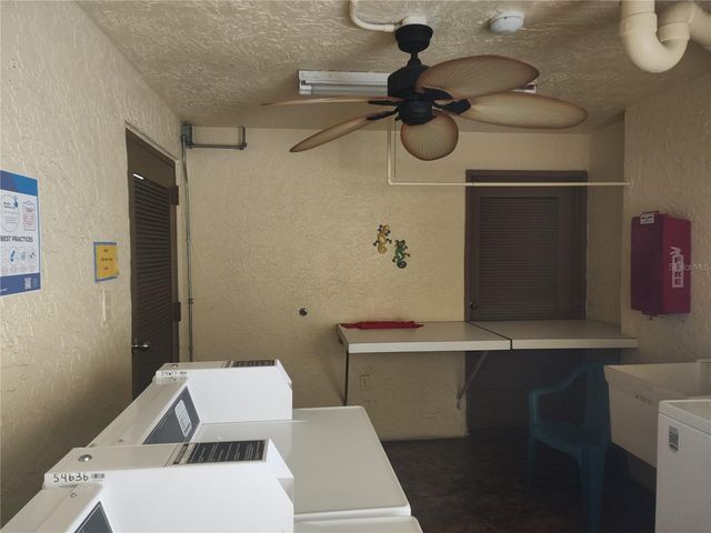 305 30TH AVENUE W A207, Bradenton, FL 34205