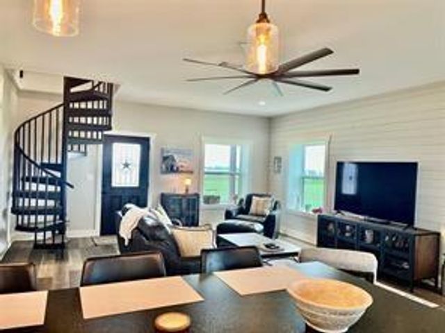 6515 Prihoda Road, Willow Springs, TX 78940