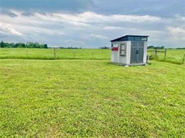 6515 Prihoda Road, Willow Springs, TX 78940