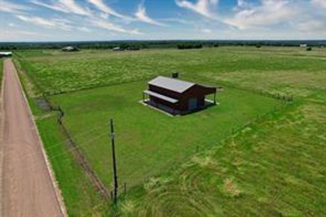 6515 Prihoda Road, Willow Springs, TX 78940