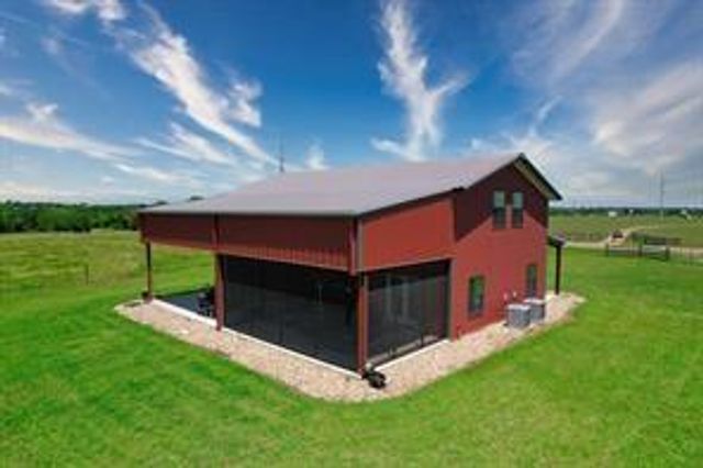 6515 Prihoda Road, Willow Springs, TX 78940