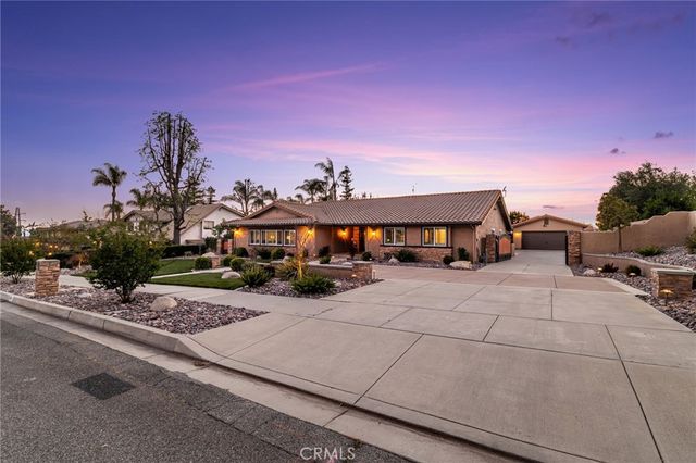 2241 N Campus, Upland, CA 91784