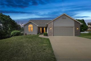 1505 W Jackson Avenue, Indianola, IA 50125