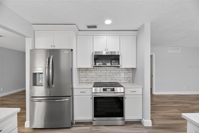 6305 COTTONWOOD LANE, Apollo Beach, FL 33572