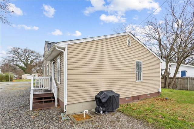 628 Decatur ST, Newport News, VA 23605