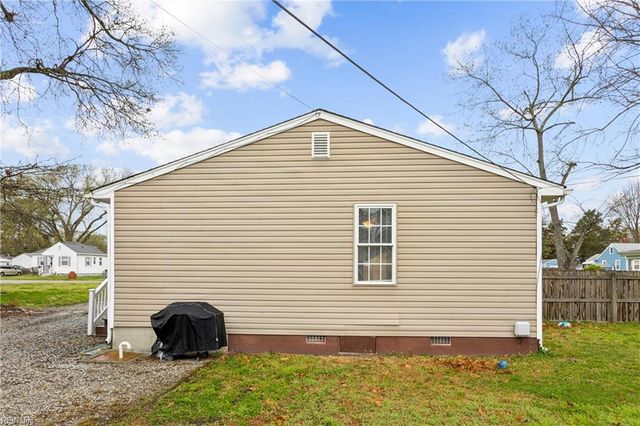 628 Decatur ST, Newport News, VA 23605