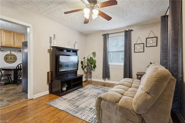 628 Decatur ST, Newport News, VA 23605