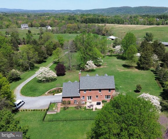 11929 FOLLY LN, Lovettsville, VA 20180