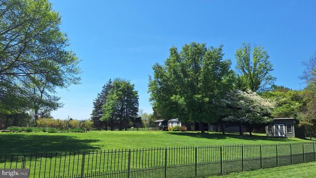 11929 FOLLY LN, Lovettsville, VA 20180