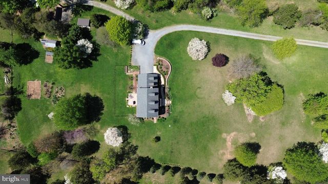 11929 FOLLY LN, Lovettsville, VA 20180