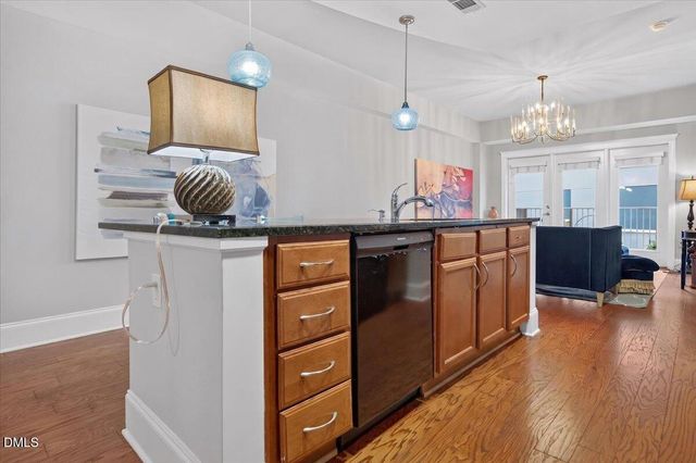 222 Glenwood Avenue 212, Raleigh, NC 27603