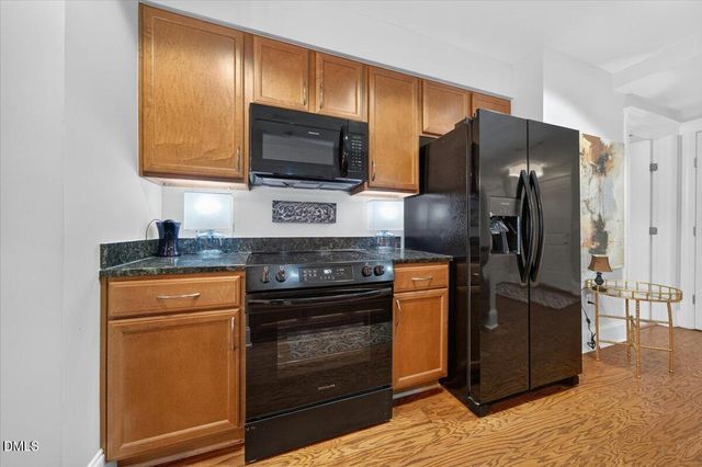 222 Glenwood Avenue 212, Raleigh, NC 27603