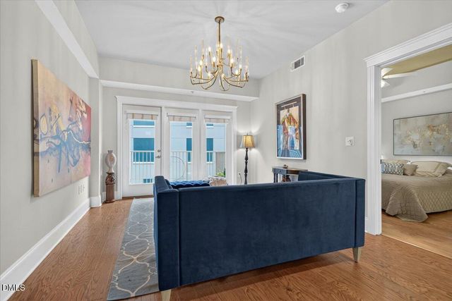 222 Glenwood Avenue 212, Raleigh, NC 27603
