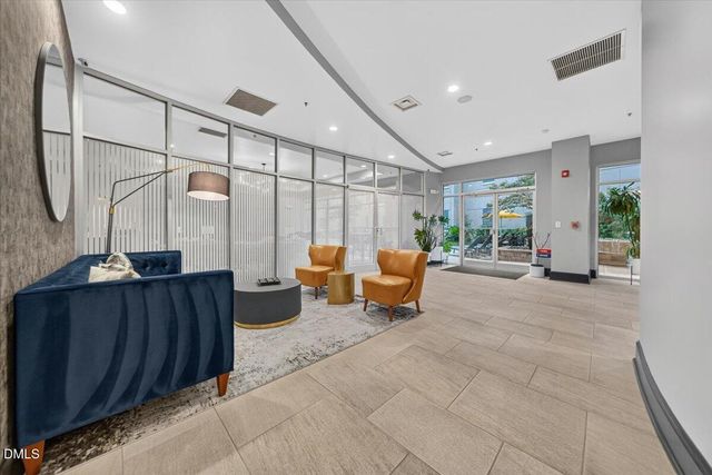 222 Glenwood Avenue 212, Raleigh, NC 27603
