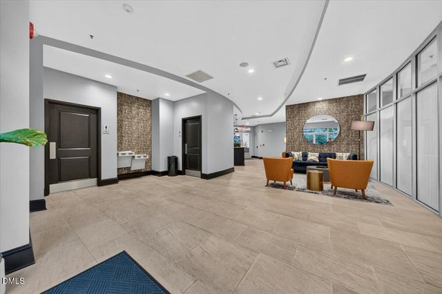 222 Glenwood Avenue 212, Raleigh, NC 27603