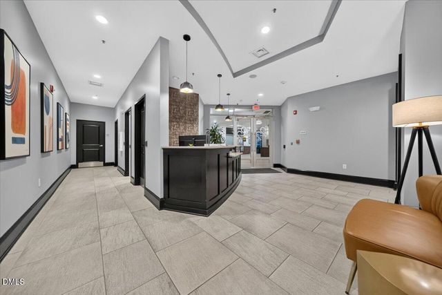 222 Glenwood Avenue 212, Raleigh, NC 27603