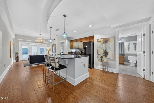 222 Glenwood Avenue 212, Raleigh, NC 27603