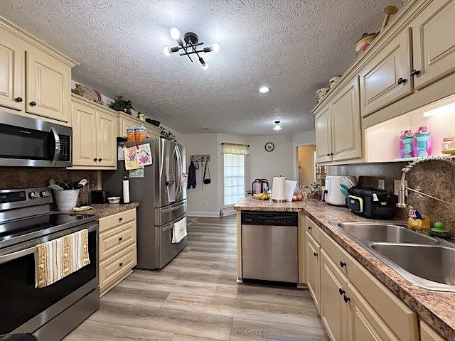 1 Lee Road 2138, Phenix City, AL 36870