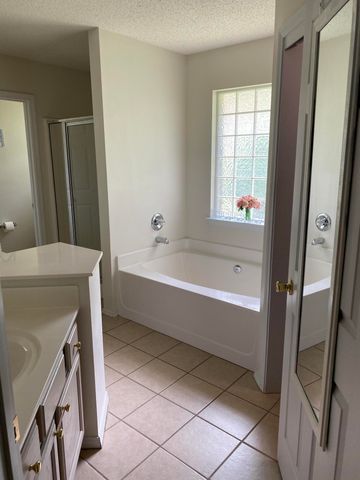 2800 Pinnacle Point Drive Drive, Crestview, FL 32539