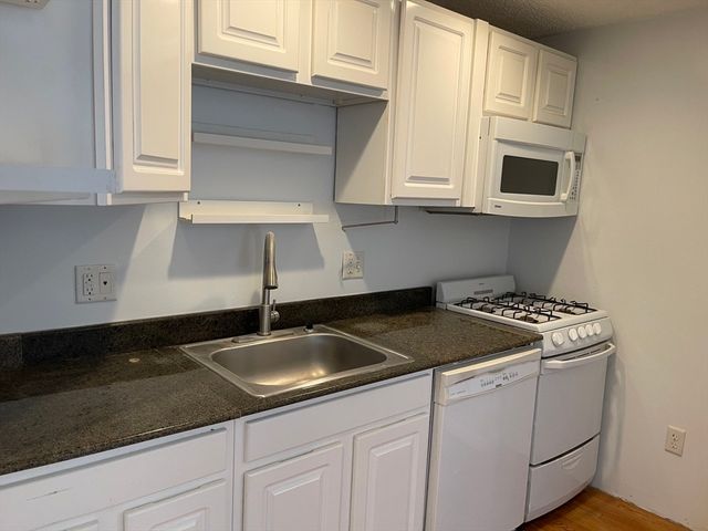 118 Sciarappa 1, Cambridge, MA 02141