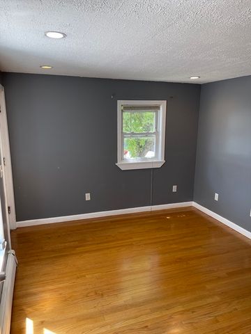 118 Sciarappa 1, Cambridge, MA 02141