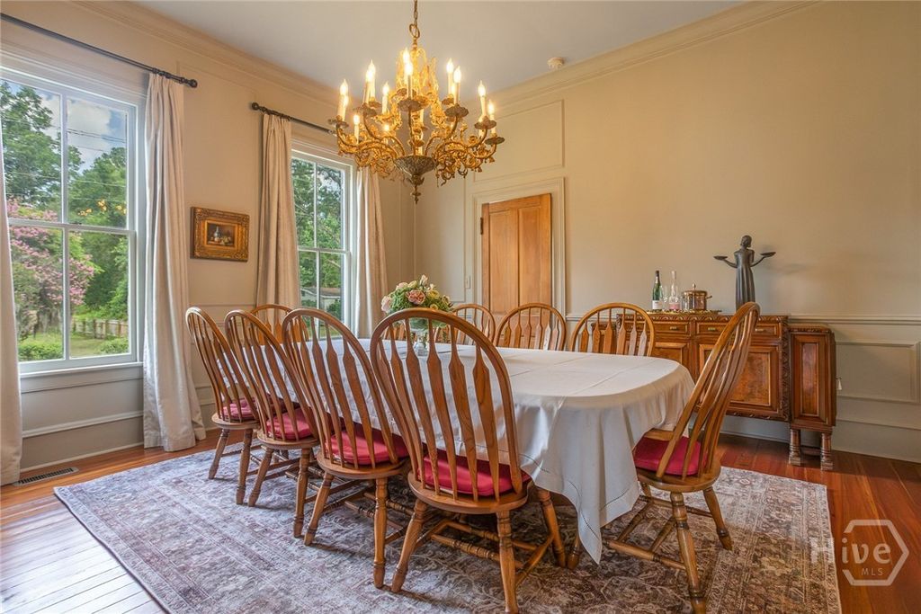 Image 8 of property listing at 608 Pine Street, Guyton, GA 31312